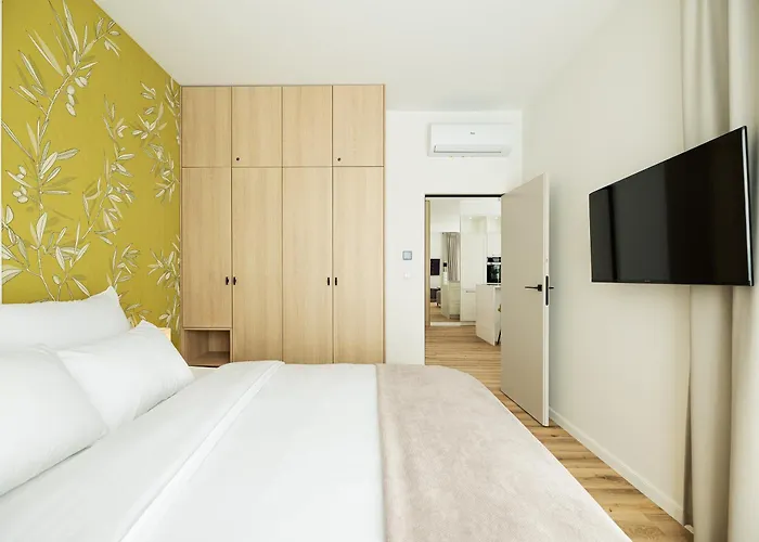 Lighthouse View - Sol Marina